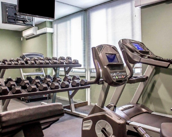 Days Inn by Wyndham Brooklyn Borough Park image 15